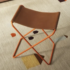 Broste Copenhagen Chaises>Tabouret Pliant Nola Cuir Et Fer - 39 X 31 X 45 Cm - Pumpkin Orange